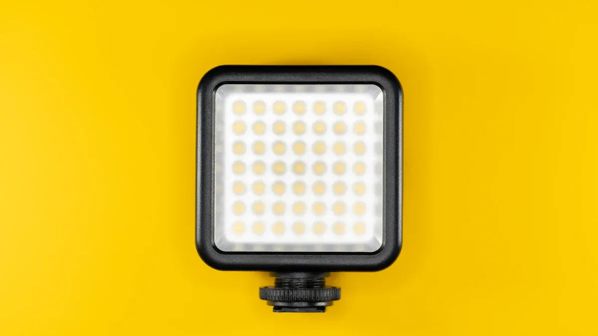 Manfrotto Lumimuse 8 LED Light Hands-On Review